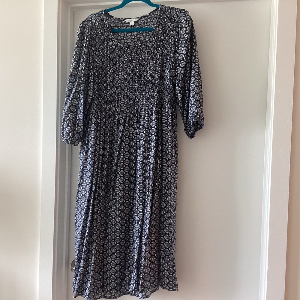 Elegant Navy and White Floral Dress
